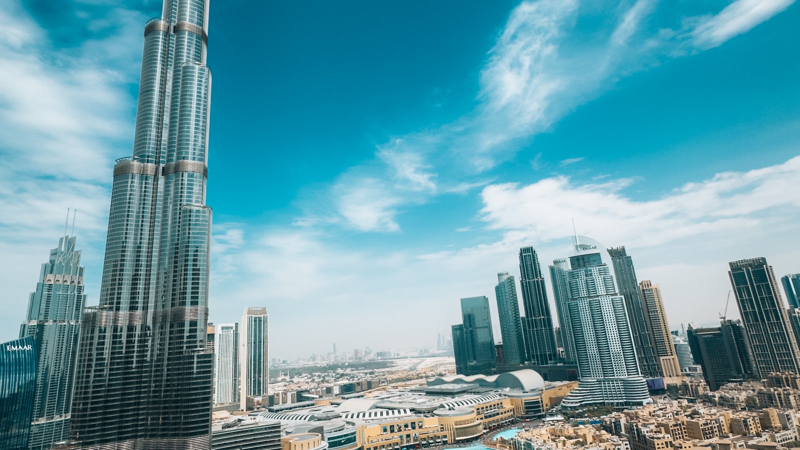 7 Days in Dubai & Abu Dhabi for a Family of 4