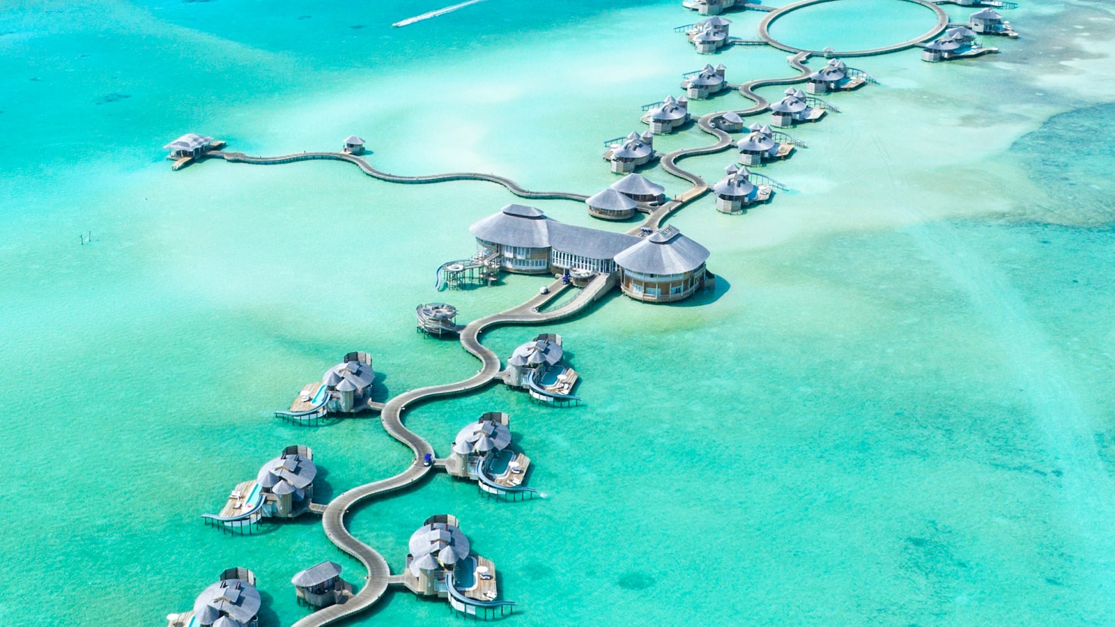 7 Days in the Maldives for a Family of 4