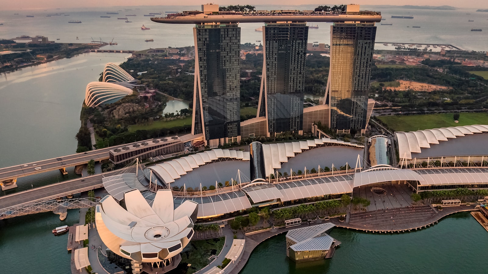 10 Days Singapore & Malaysia for a Family of 4